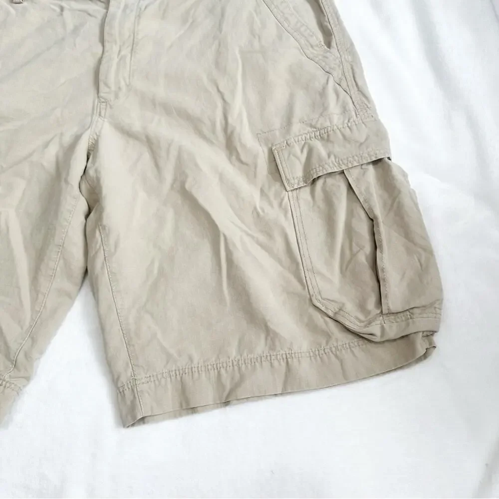 Tommy Bahama relax Men's Khaki Cargo Shorts size 42